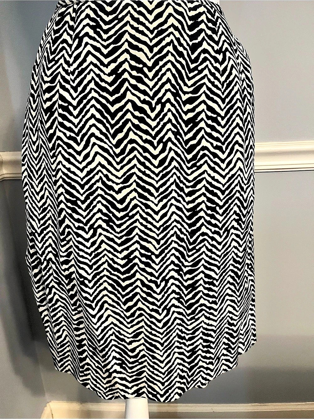 100% silk pencil skirt in Black & White zebra print